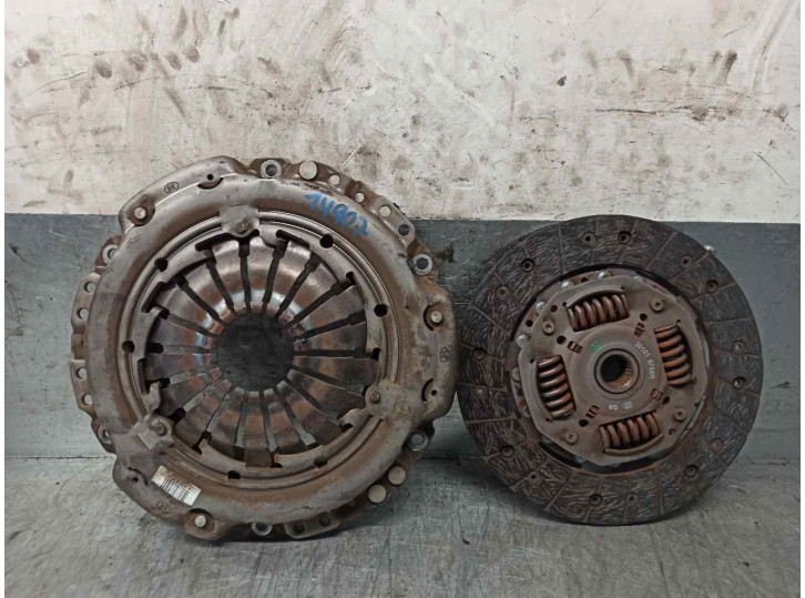 Recambio de kit embrague para renault clio iii 1.5 dci diesel cat referencia OEM IAM 527571 301016758R LUK