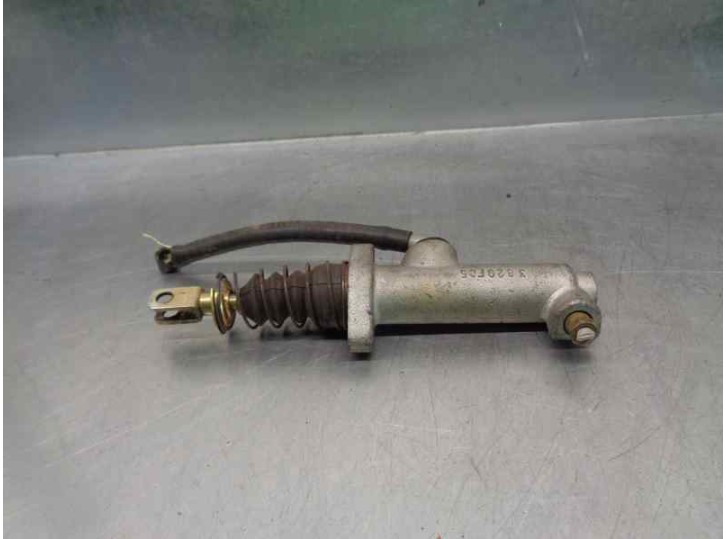 Replacement clutch pump for Alfa Romeo 75 1.6 OEM IAM reference 60518194 
