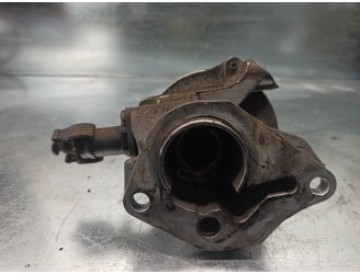 Recambio de depresor freno / bomba vacio para renault clio iii 1.5 dci diesel referencia OEM IAM 8200521381 06T311657 PIERBURG