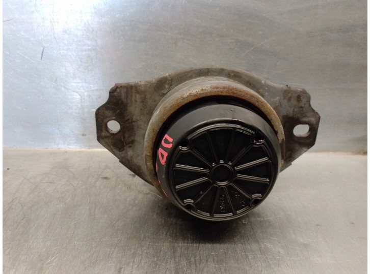 Recambio de soporte motor delantero para land rover discovery 2.7 td v6 cat referencia OEM IAM KK8500441G KK8500441G 