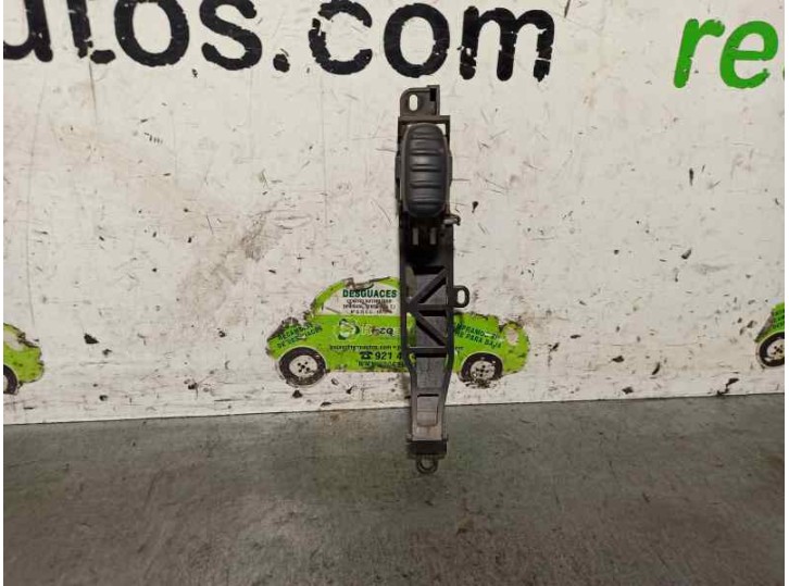 Recambio de maneta interior trasera derecha para opel combo (corsa c) familiar referencia OEM IAM 