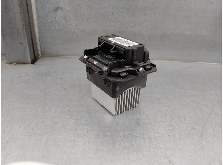 Recambio de resistencia calefaccion para renault clio iv 1.5 dci diesel fap referencia OEM IAM T1017845R  