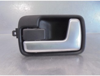 Recambio de maneta interior trasera izquierda para land rover discovery 2.7 td v6 cat referencia OEM IAM FVC500135 FVC500155 5 P