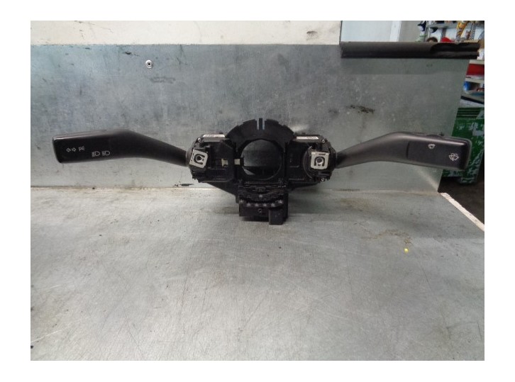 Recambio de mando luces para volkswagen jetta (1k2) 1.9 tdi referencia OEM IAM 1K5953503DB 