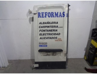 Recambio de puerta trasera izquierda para iveco daily caja cerrada (1999 =>) 2.3 diesel cat referencia OEM IAM 4531584 BLANCA RO