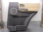 Recambio de guarnecido puerta trasera derecha para land rover discovery 2.7 td v6 cat referencia OEM IAM VBA500080 