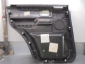 Recambio de guarnecido puerta trasera derecha para land rover discovery 2.7 td v6 cat referencia OEM IAM VBA500080 