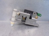 Recambio de motor cierre centralizado porton para land rover discovery 2.7 td v6 cat referencia OEM IAM FUG500060 
