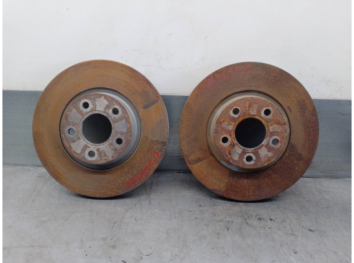 Recambio de disco freno delantero para ford focus berlina (cap) 2.0 tdci cat referencia OEM IAM 1520297 