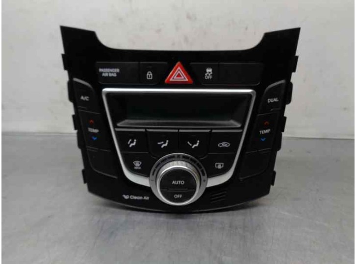 Replacement climate control switch for Hyundai i30 (GD) 1.4 CRDi CAT OEM IAM reference 97250A6520 