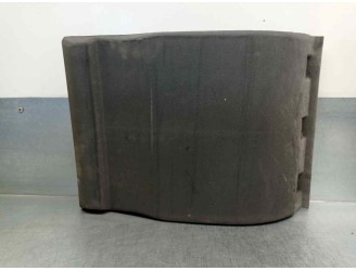 Recambio de molduras traseras para iveco daily caja cerrada (1999 =>) 2.3 diesel cat referencia OEM IAM 504099779  