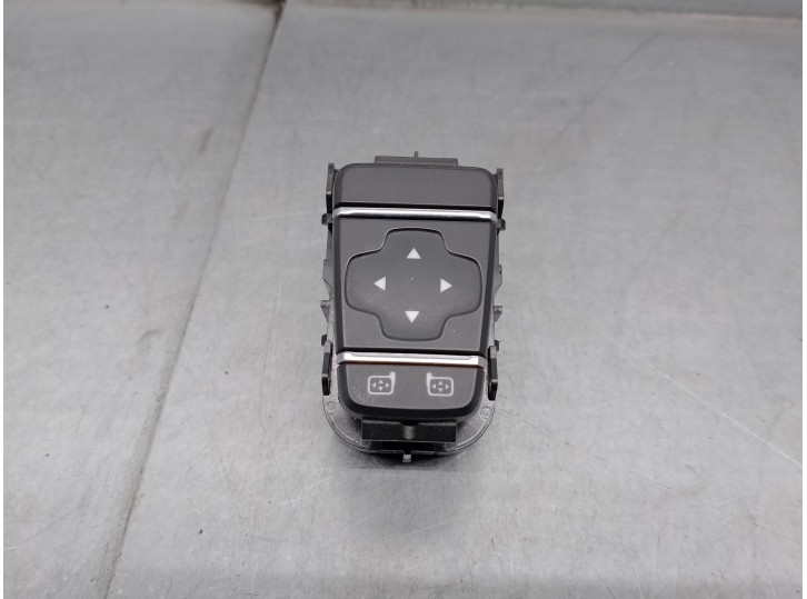 Recambio de mando retrovisor para renault clio iv 1.5 dci diesel fap referencia OEM IAM 255700068R 