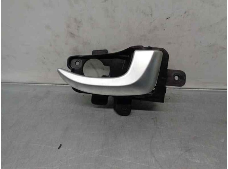 Replacement front right interior door handle for Hyundai i30 (gd) 1.4 crdi cat OEM IAM reference 82623GD000 
