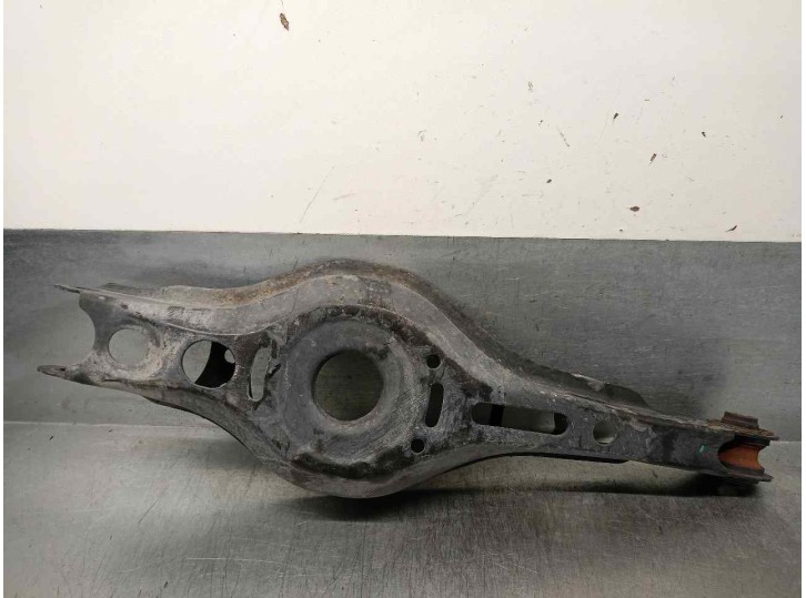 Recambio de brazo suspension inferior trasero derecho para toyota c-hr referencia OEM IAM 48730F4010  