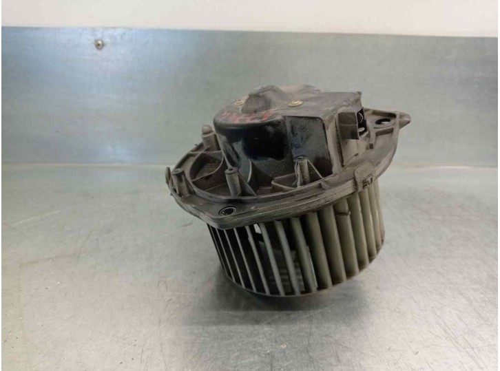 Recambio de motor calefaccion para iveco daily caja cerrada (1999 =>) 2.3 diesel cat referencia OEM IAM 500326592  