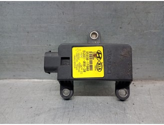 Replacement sensor for Kia Sportage III (SL) 1.7 CRDi OEM IAM reference 956901F000 