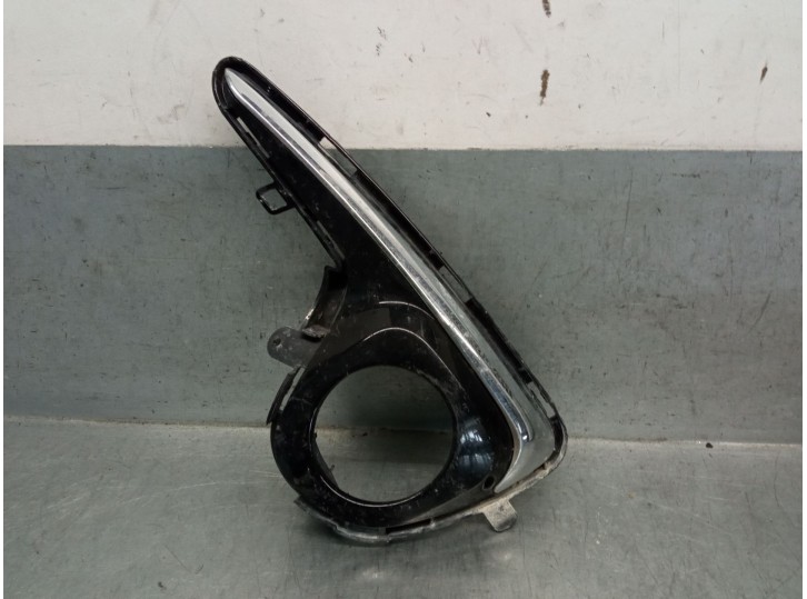 Recambio de molduras delanteras para toyota yaris 1.5 16v cat (híbrido) referencia OEM IAM 814820D340 814820D340 