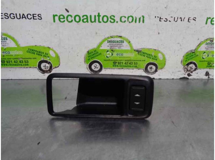 Recambio de mando elevalunas delantero derecho para ford focus lim. (cb4) 1.8 tdci turbodiesel cat referencia OEM IAM 3M51226A36