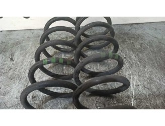 Replacement suspension spring for Ford Focus Saloon (CB4) 1.8 TDCi turbodiesel CAT OEM IAM reference 1340213 