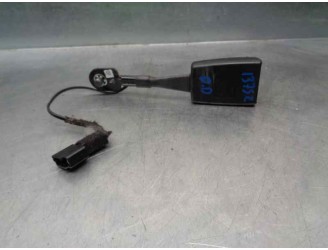 Recambio de enganche cinturon para chevrolet aveo sedán ltz referencia OEM IAM   