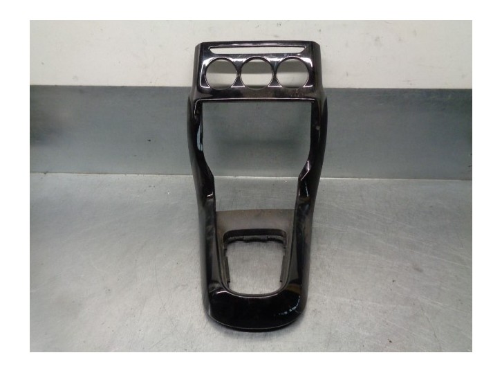 Recambio de consola para citroën c3 ii 1.4 referencia OEM IAM 9801578777  