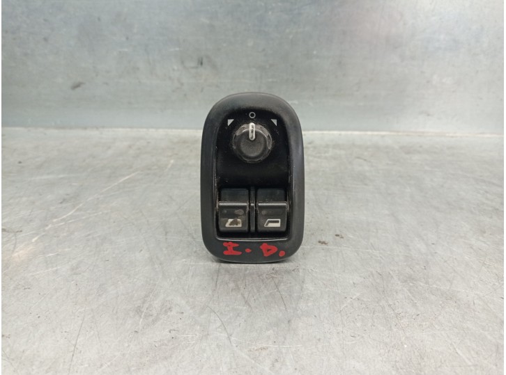 Recambio de mando elevalunas delantero derecho para peugeot expert kasten komfort 2.0 hdi referencia OEM IAM   