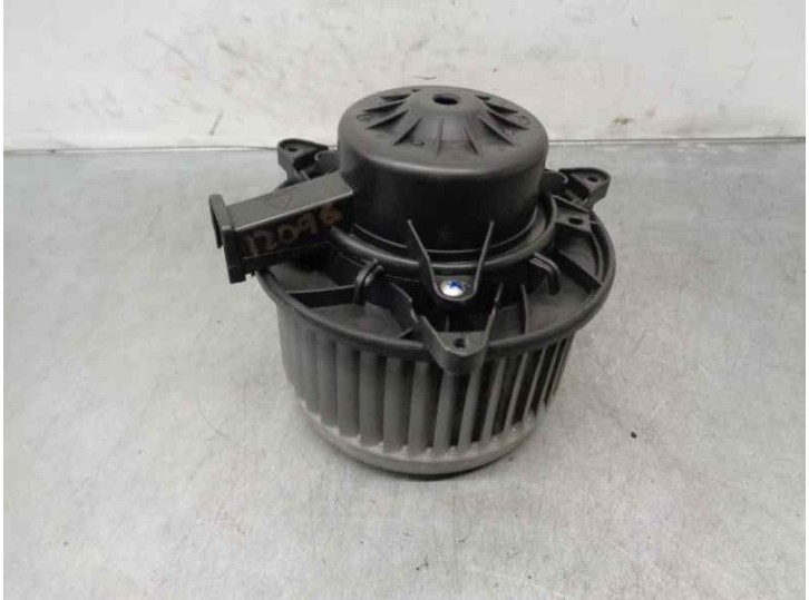 Recambio de motor calefaccion para chevrolet cruze 2.0 diesel cat referencia OEM IAM 52427102  