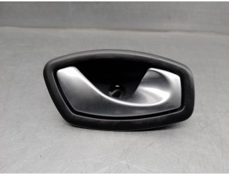 Recambio de maneta interior delantera derecha para renault clio iv 1.5 dci diesel fap referencia OEM IAM 826720001R  5 PUERTAS