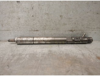 Recambio de inyector para ssangyong rexton 2.7 turbodiesel cat referencia OEM IAM A6650170221 6650170121 