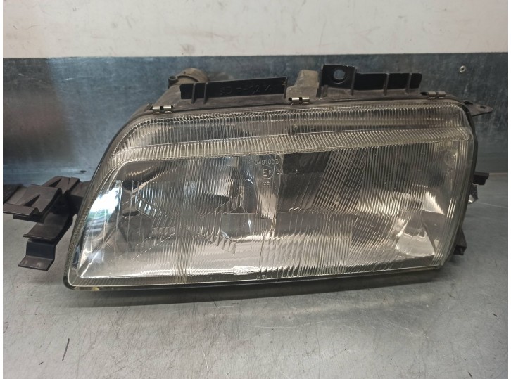 Recambio de faro izquierdo para peugeot 605 2.0 referencia OEM IAM 60916650  4 PUERTAS