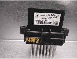 Replacement heater resistor for Opel Astra J Lim. 1.7 16V CDTi OEM IAM reference 13503201 F011500056 BOSCH