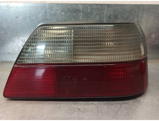 Recambio de piloto trasero derecho para peugeot 605 2.0 referencia OEM IAM   4 PUERTAS