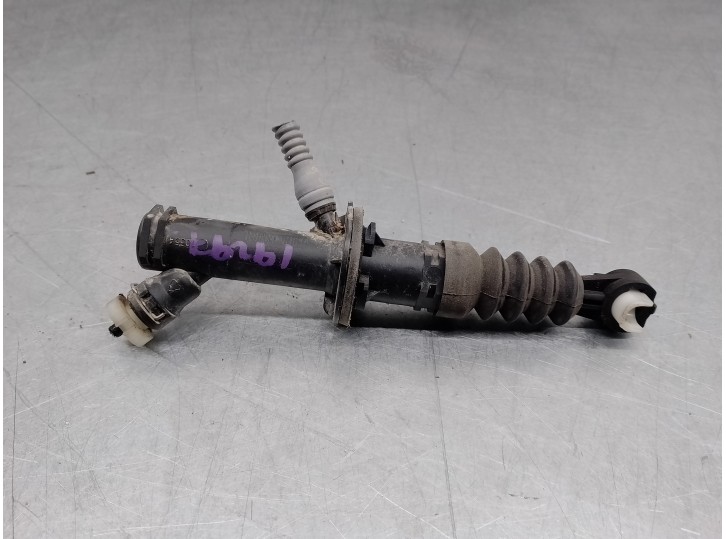 Recambio de bomba embrague para renault clio iv 1.5 dci diesel fap referencia OEM IAM 306105773R 