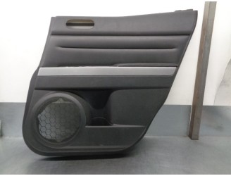 Recambio de guarnecido puerta trasera derecha para mazda cx-7 (er) 2.2 turbodiesel cat referencia OEM IAM EH7468520G 5 PUERTAS