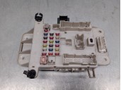 Replacement relay / fuse box for Toyota RAV 4 (A2) 2.0 turbodiesel cat OEM IAM reference 8198050030 
