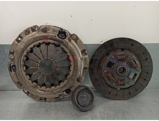 Replacement clutch kit for Mazda 626 saloon (GF) 2.0 16V cat OEM IAM reference FS0516410 