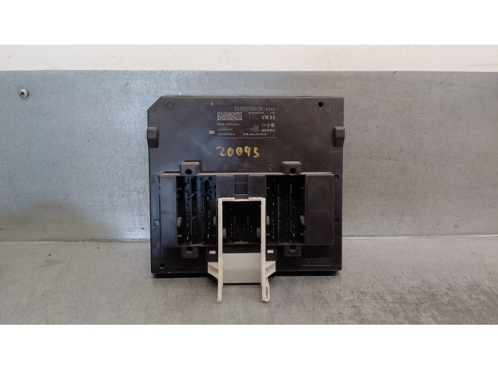 Recambio de modulo confort para seat leon (5f1) 1.6 tdi referencia OEM IAM 5Q0937084CM A2C10390804 CONTINENTAL