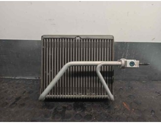 Recambio de evaporador aire acondicionado para ssangyong actyon sports 2.0 td cat referencia OEM IAM 42530351  
