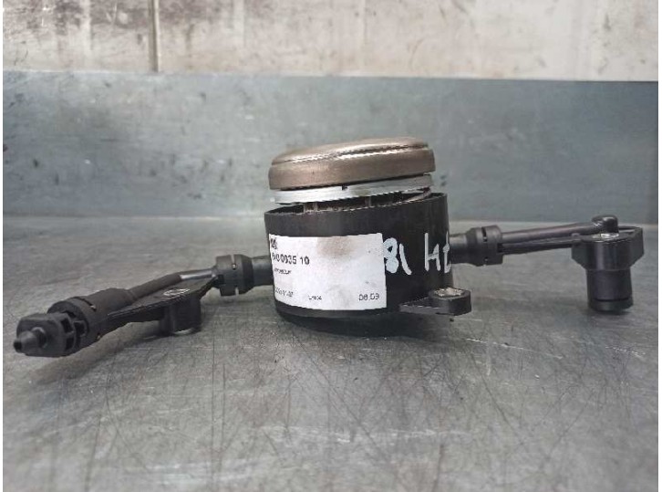 Recambio de collarin hidraulico embrague para mercedes-benz clase c (w203) berlina 1.8 cat referencia OEM IAM   