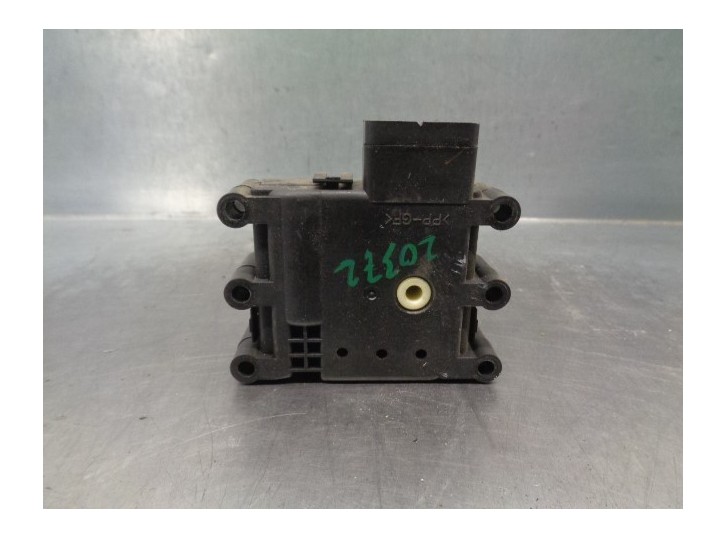 Recambio de motor apertura trampillas climatizador para mazda cx-7 (er) 2.2 turbodiesel cat referencia OEM IAM GJ6A61B60 
