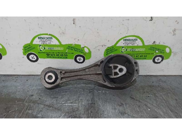Recambio de soporte motor para renault kangoo 1.5 dci diesel referencia OEM IAM 8200427530  