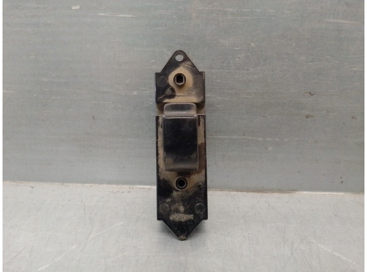 Recambio de mando elevalunas trasero derecho para mitsubishi lancer berlina (cy0) inform referencia OEM IAM 8608A066  