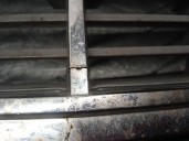 Recambio de rejilla delantera para mercedes-benz clase c (w203) berlina 2.0 compresor cat referencia OEM IAM A2038800483 4 PUER