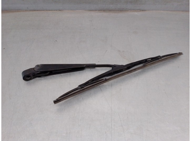 Recambio de brazo limpia trasero para smart micro compact car 0.8 referencia OEM IAM 0000667V004  