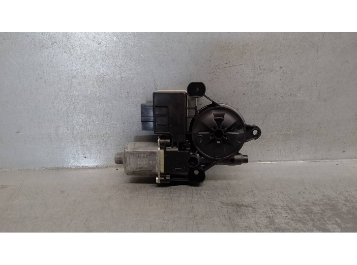 Recambio de motor elevalunas trasero derecho para seat leon (5f1) 1.6 tdi referencia OEM IAM 5Q0959408A 0130822724 5 PINES