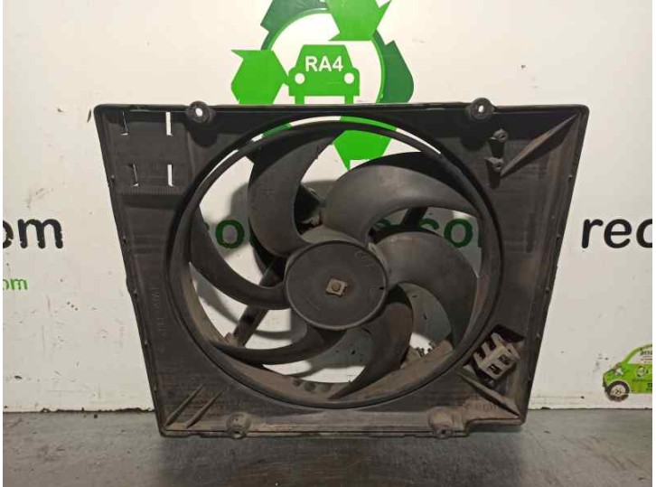 Recambio de electroventilador para renault megane i classic (la0) 1.6 referencia OEM IAM 7700839275E 8240156 GATE