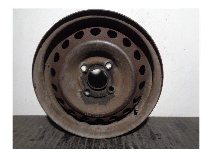 Recambio de llanta para opel corsa b 1.5 diesel referencia OEM IAM 9127613 R135JX13H2ET49 