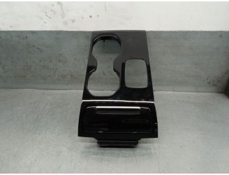 Recambio de embellecedor para volvo xc40 (536) recharge referencia OEM IAM 32262047 31469010 