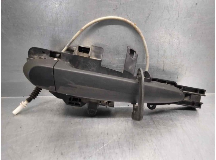 Recambio de maneta exterior delantera derecha para bmw serie 1 berlina (e81/e87) 1.6 16v cat referencia OEM IAM 51217207530 5 P