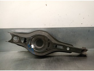 Recambio de brazo suspension inferior trasero derecho para toyota corolla station wagon (_e21_) 1.8 hybrid (zwe211) referencia O